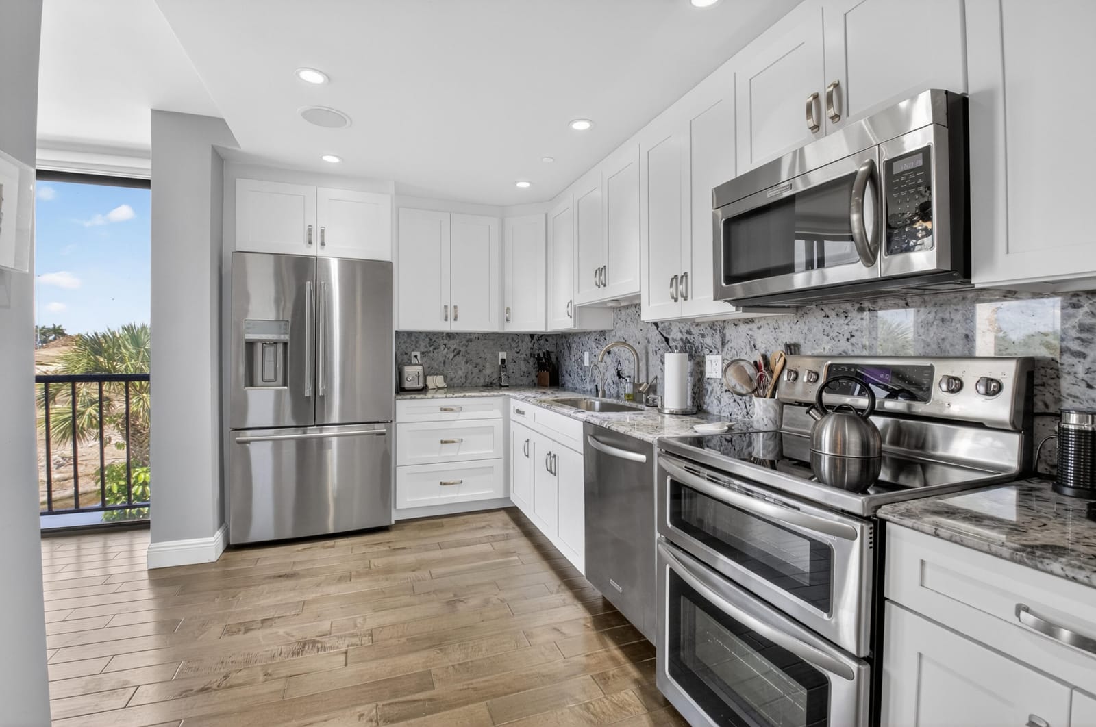 7802 Lakeside Boulevard 725 — photo 4