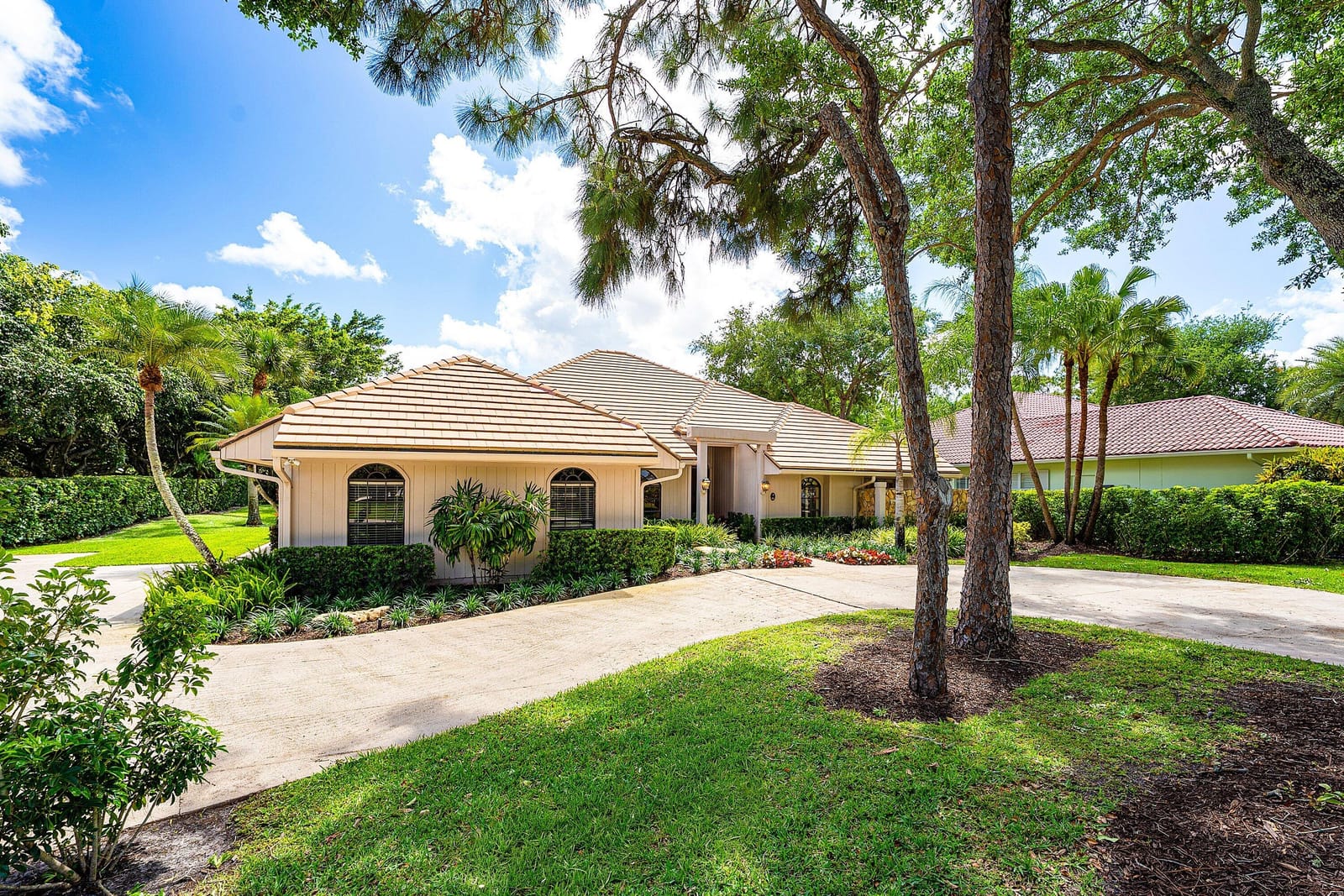 6 Tarrington Circle, Palm Beach Gardens, FL 33418 photo 3