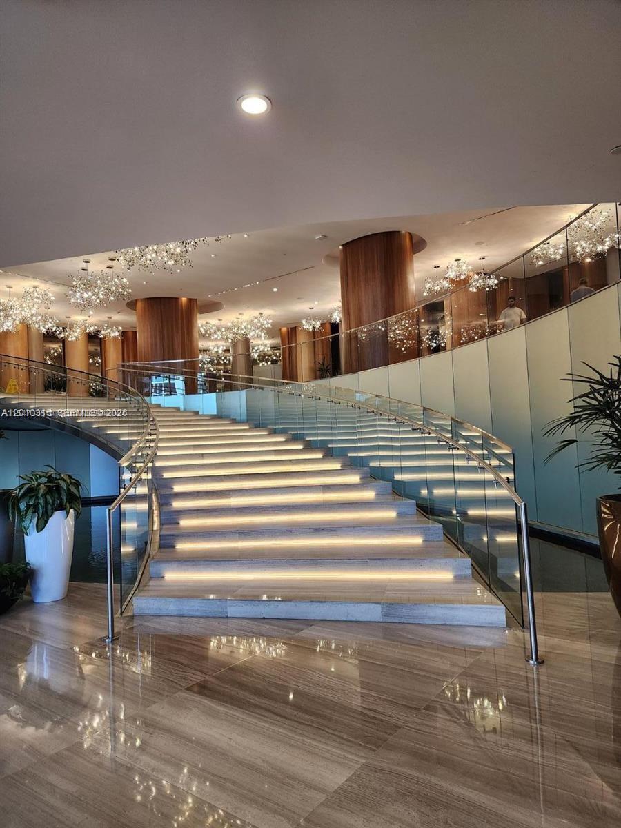 488 NE 18th Street 301, Miami, FL 33132, Miami