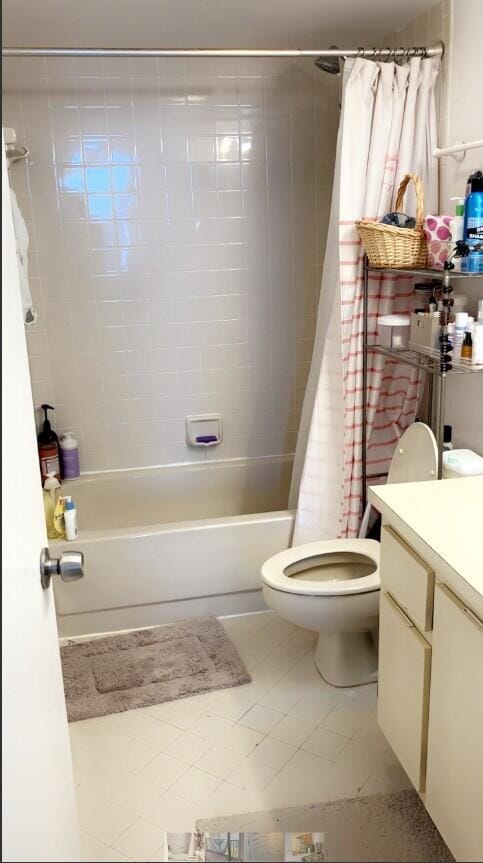 118 Lake Emerald Drive 403, Oakland Park, FL 33309 photo 9