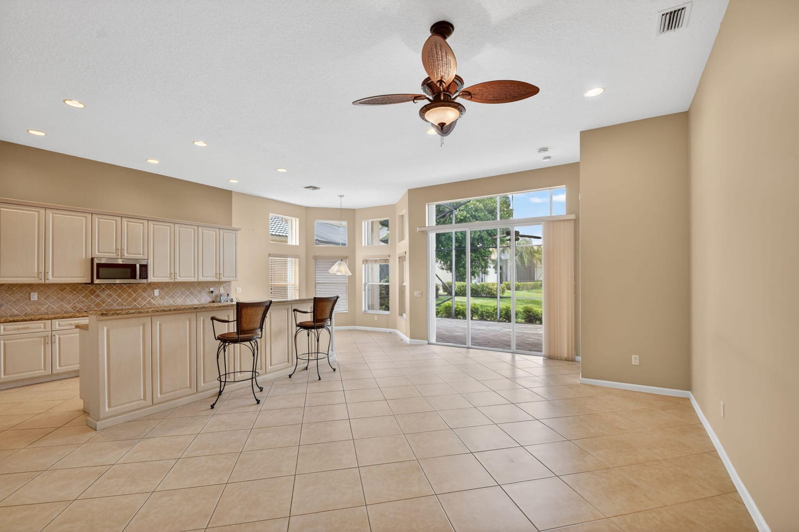 9881 Casa Mar Drive, Lake Worth, FL 33467 photo 9