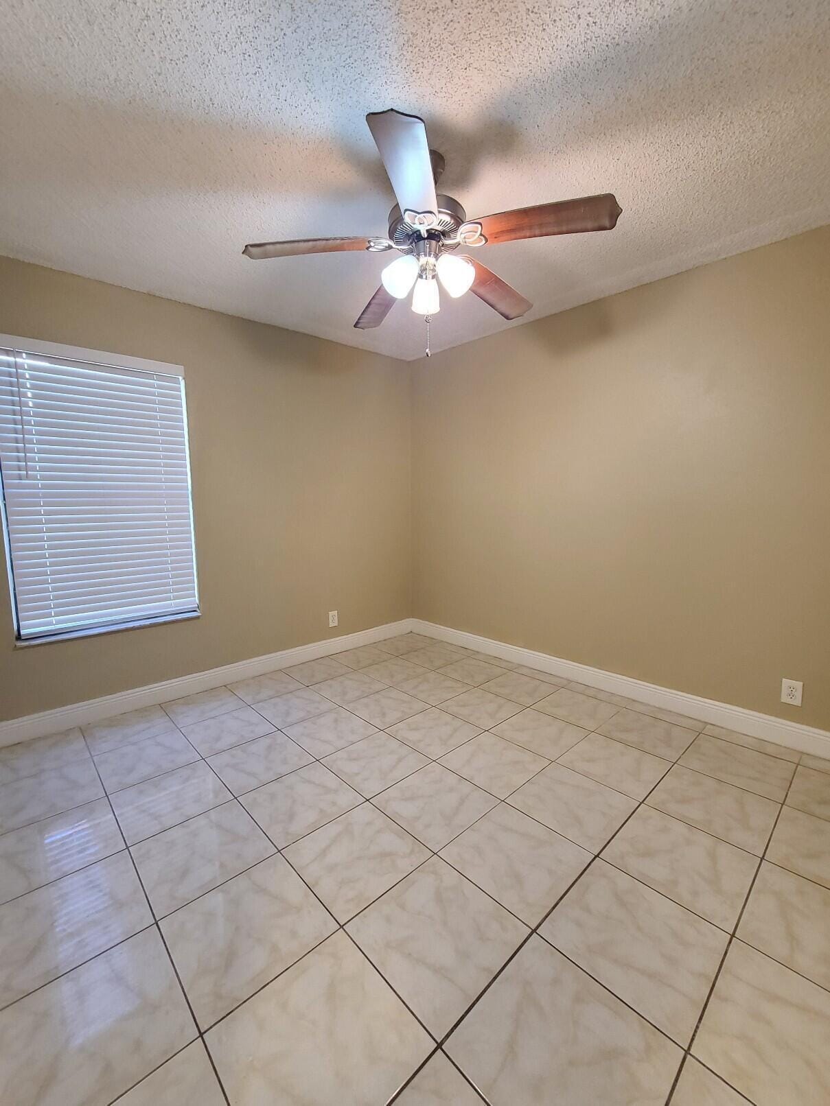 1461 Windorah Way G — photo 8