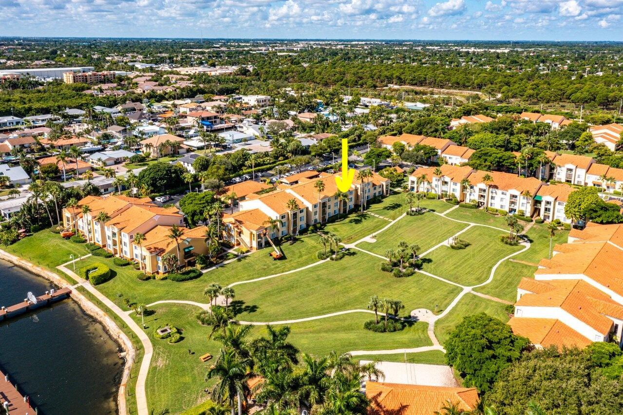 157 Yacht Club Way 206, Hypoluxo, FL 33462, Hypoluxo