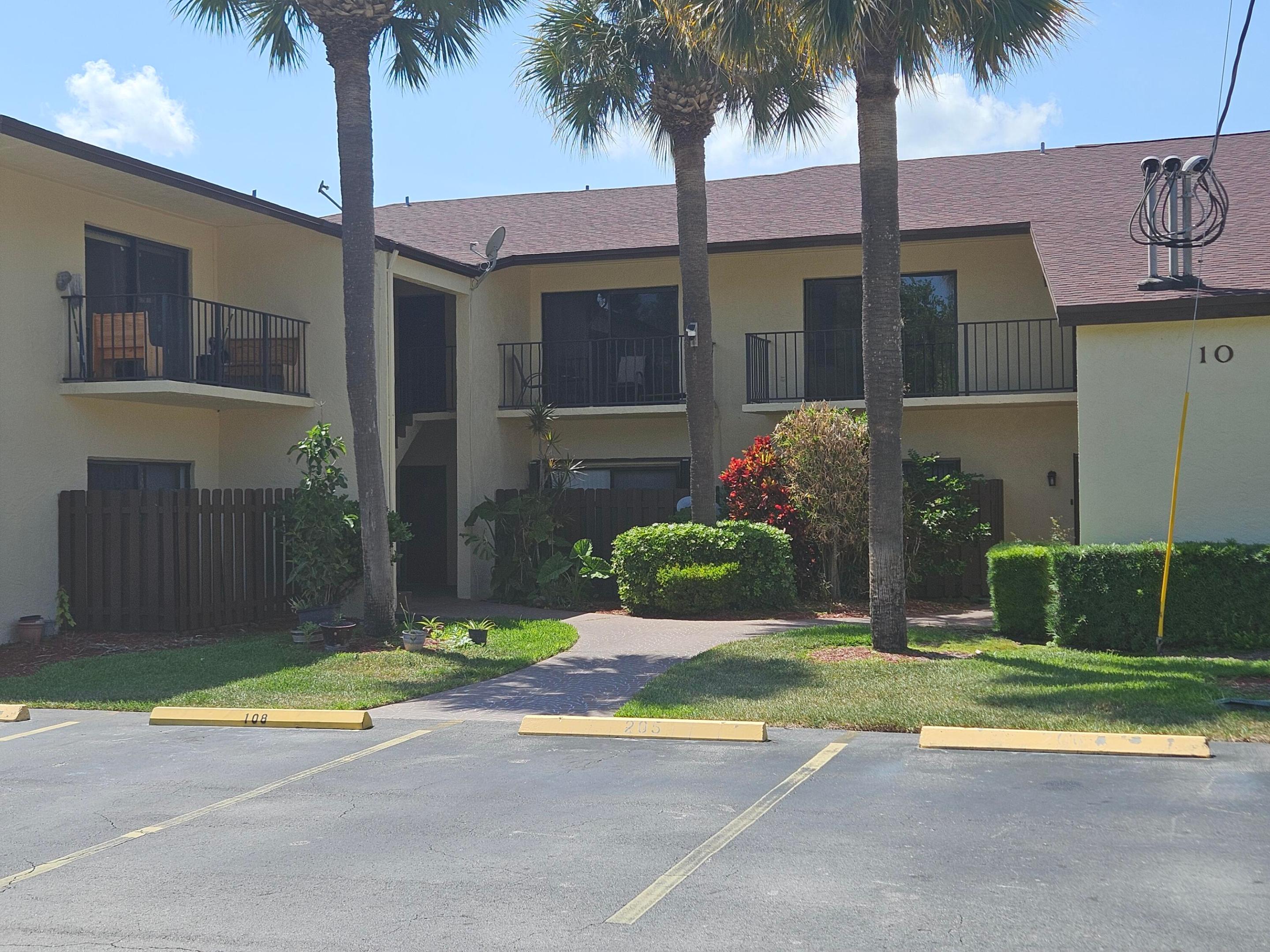 2050 Oleander Boulevard 10-108, Fort Pierce, FL 34950, Fort Pierce