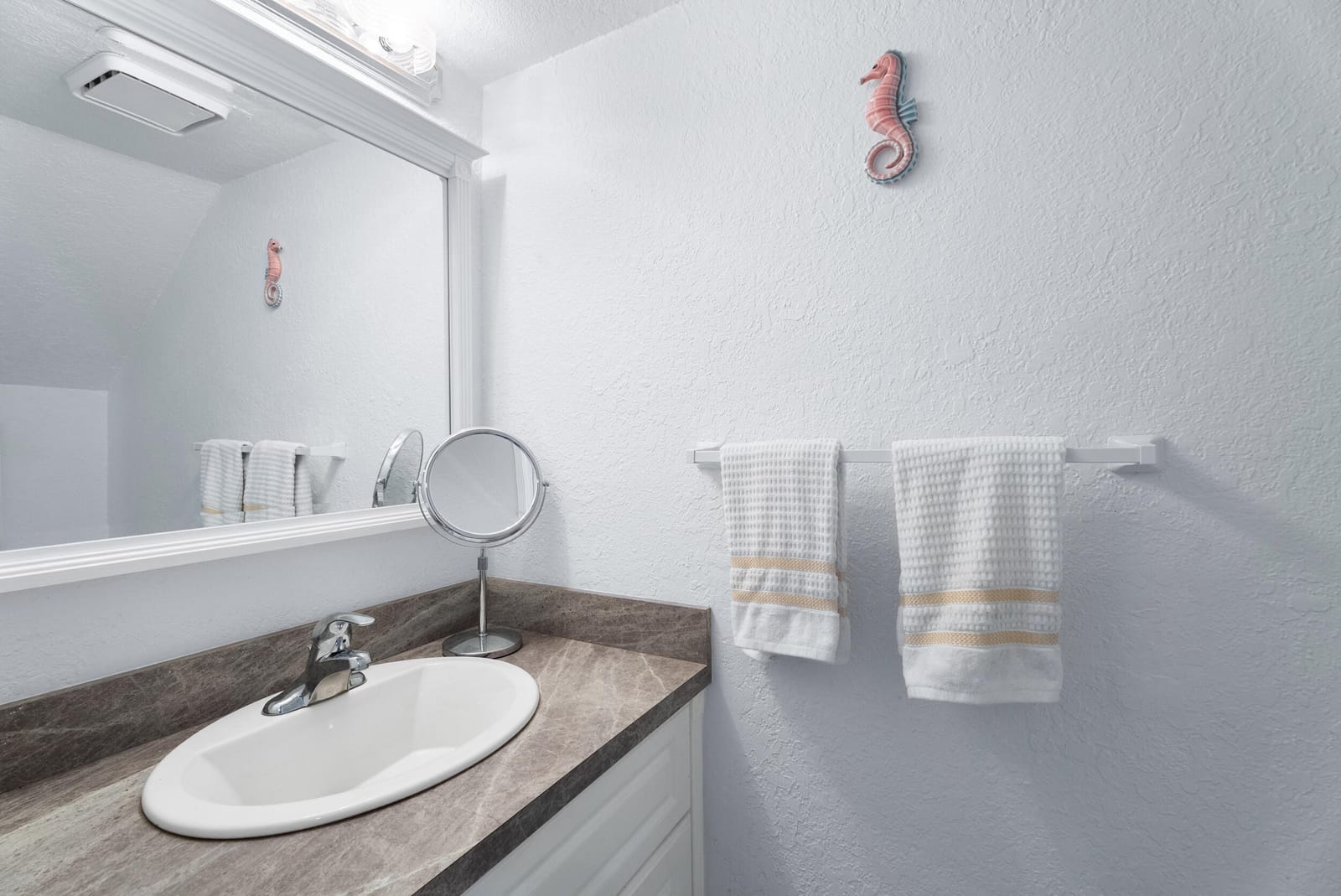 2801 N Hwy A1a Apt E, Fort Pierce, FL 34949 photo 17