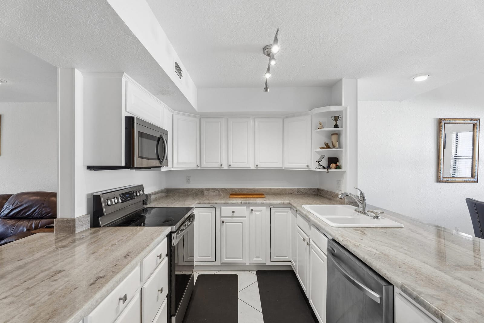 2801 N Hwy A1a Apt E — photo 5