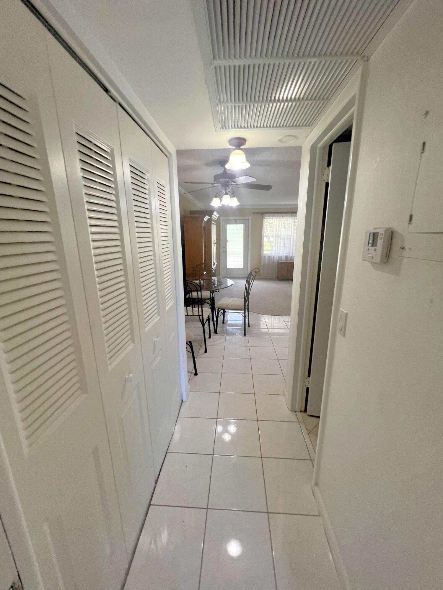 52 Dorchester — photo 10
