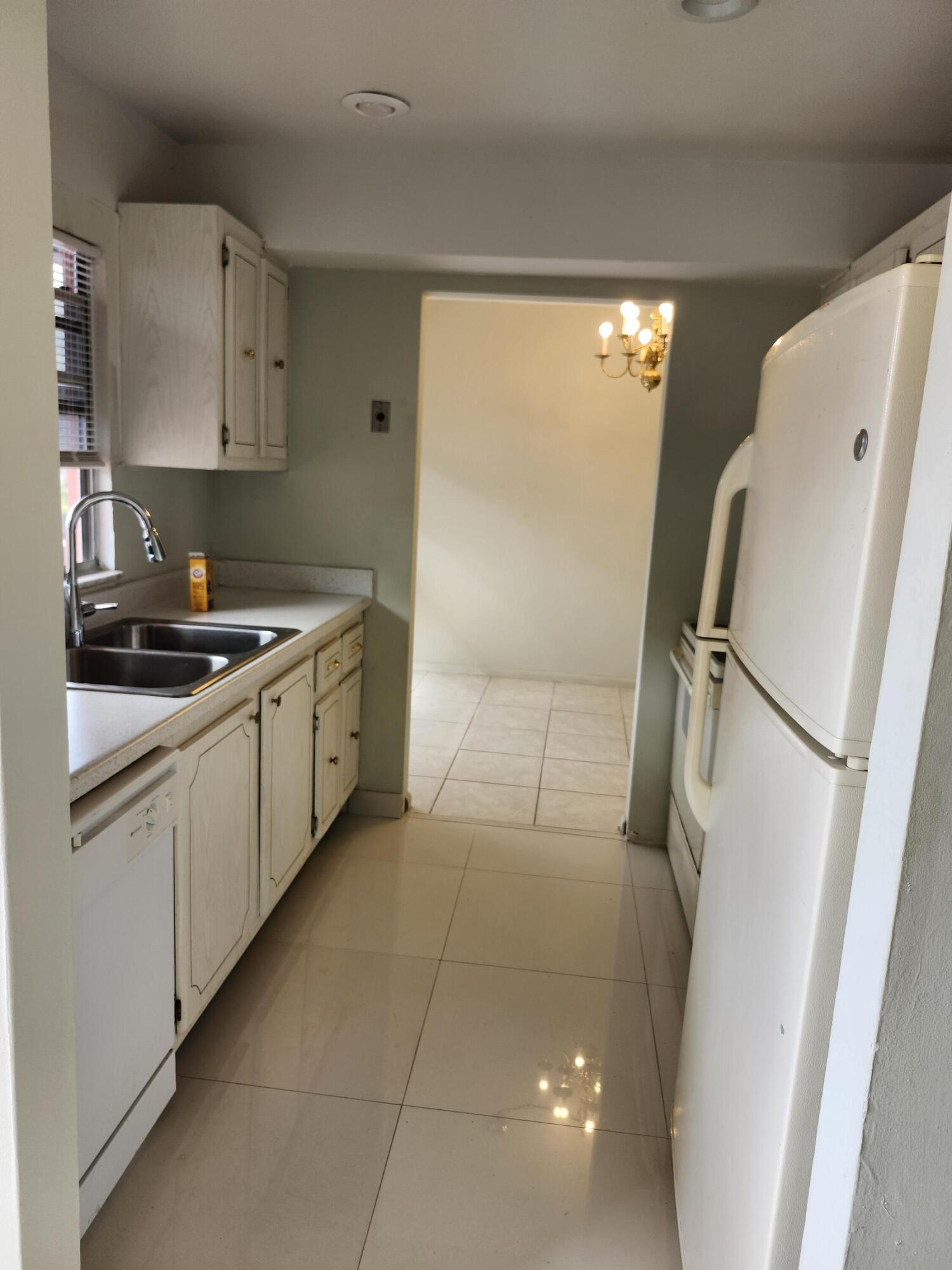 17 Golfs H, West Palm Beach, FL 33417, West Palm Beach