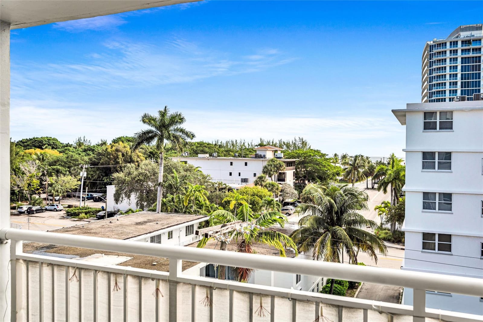 720 Orton Avenue 505, Fort Lauderdale, FL 33304 photo 2