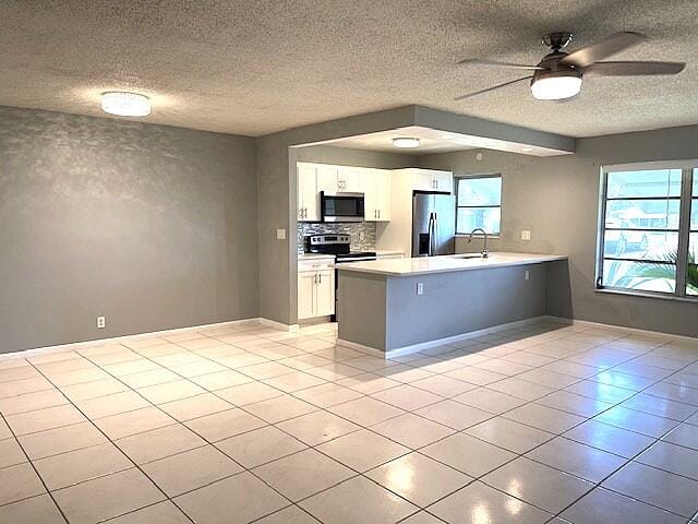 580 High Point Drive B, Delray Beach, FL 33445 photo 4
