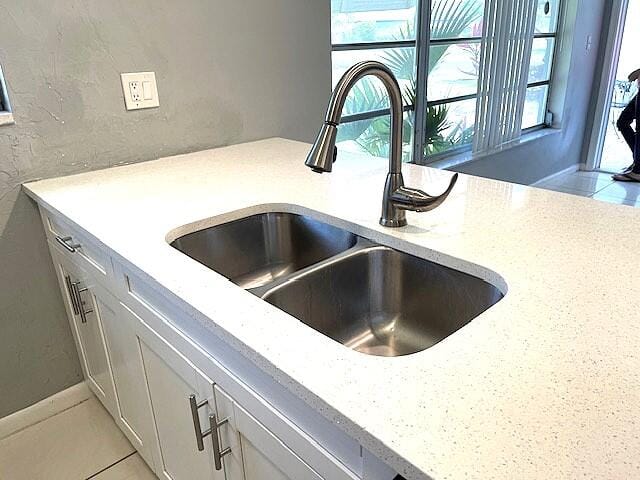 580 High Point Drive B, Delray Beach, FL 33445 photo 6
