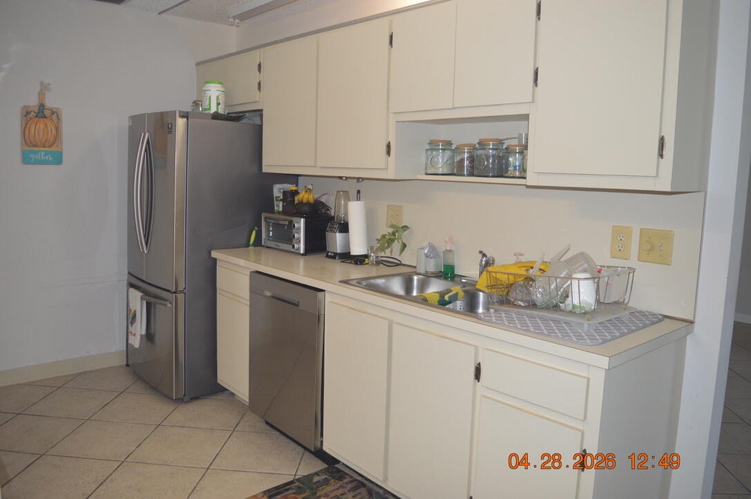 14646 Lucy Drive — photo 11
