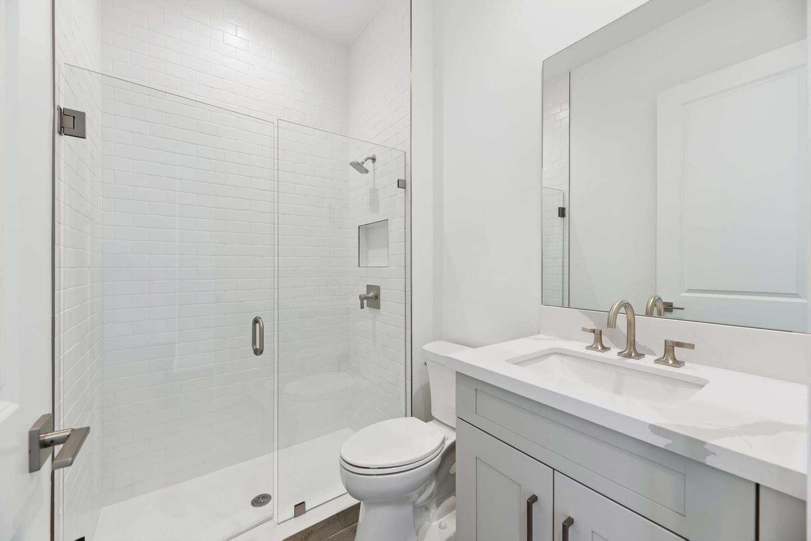 10118 Driftwood Way — photo 3