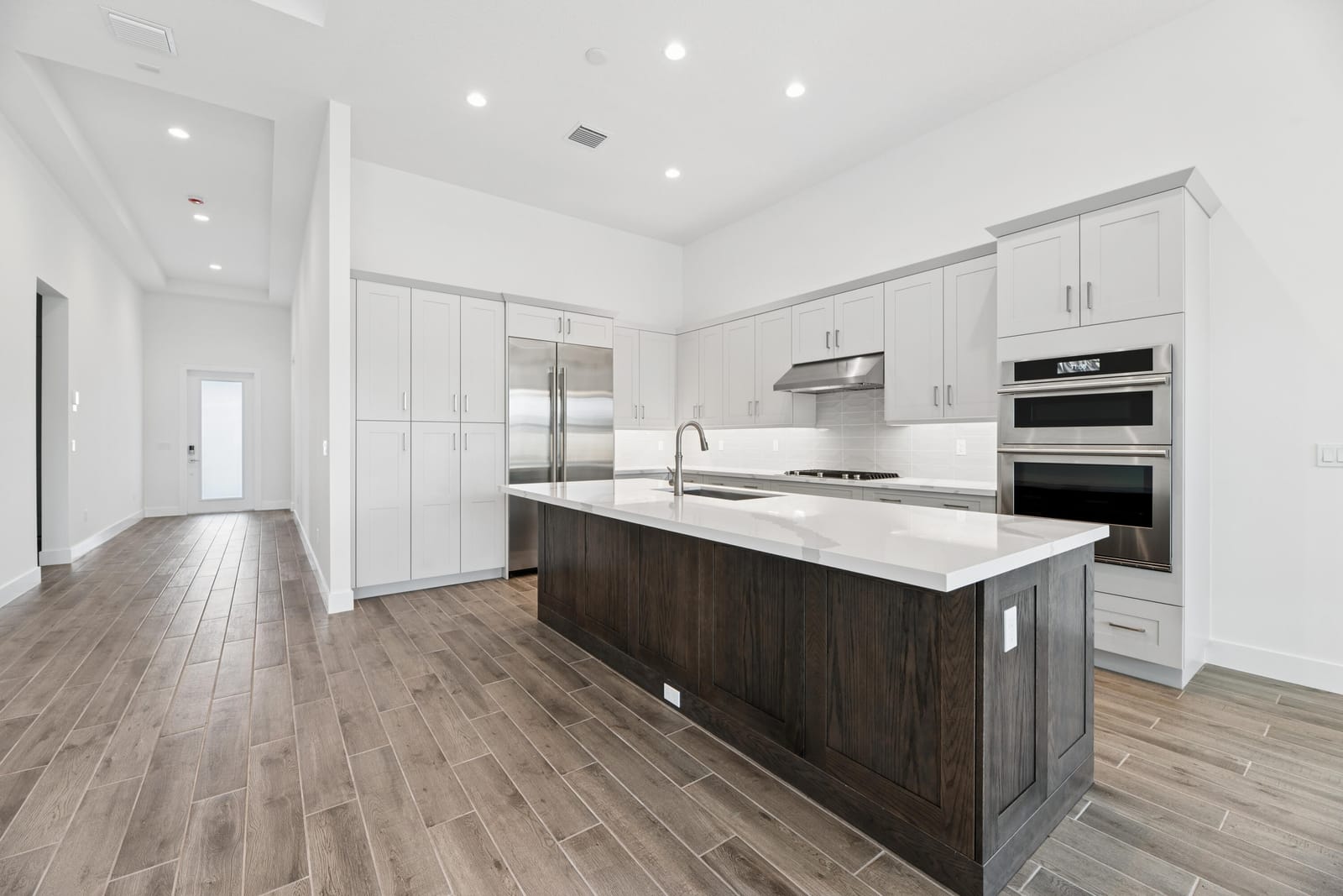 10118 Driftwood Way — photo 8