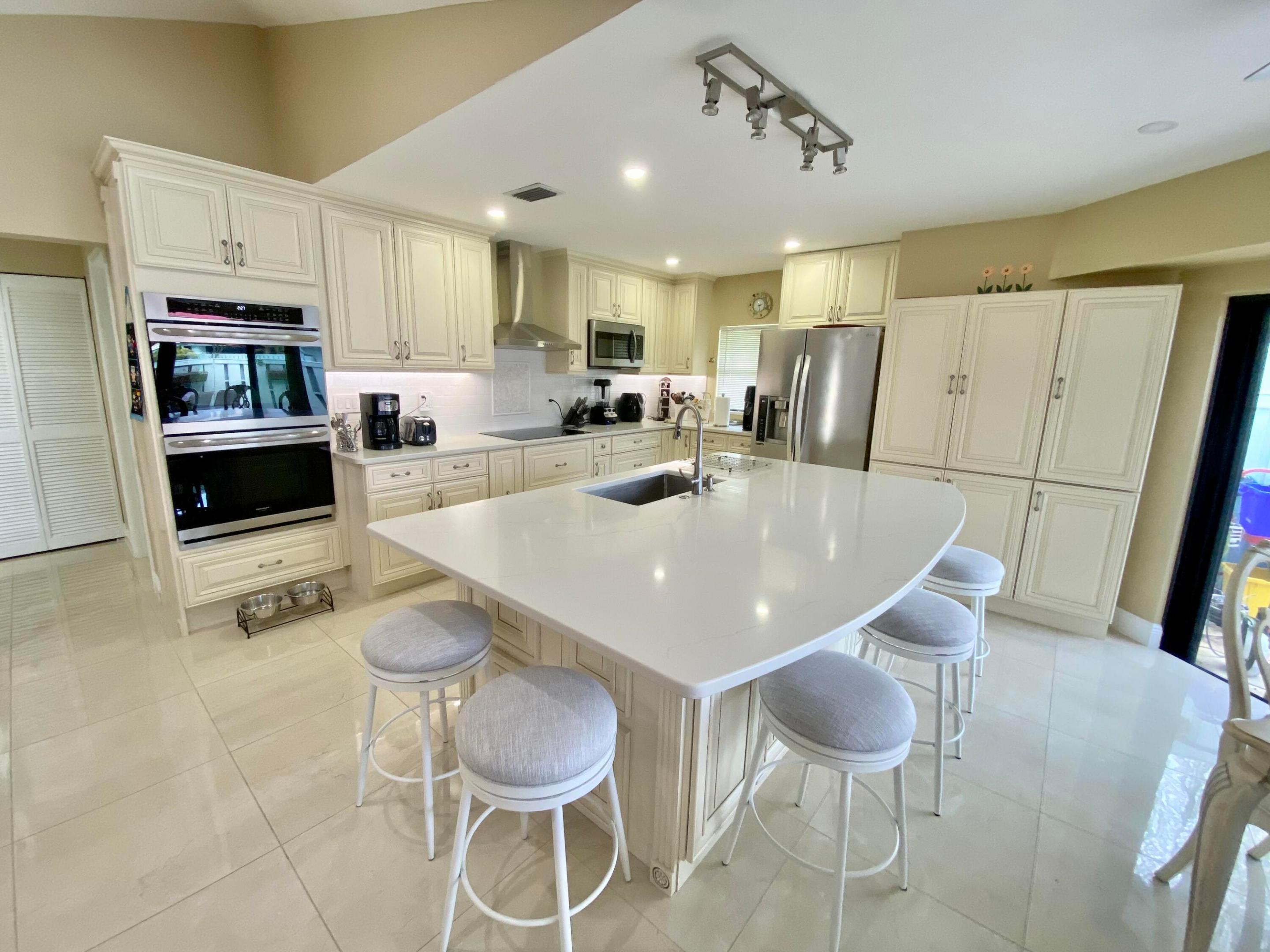 1127 E Seminole Avenue 13d, Jupiter, FL 33477, Jupiter