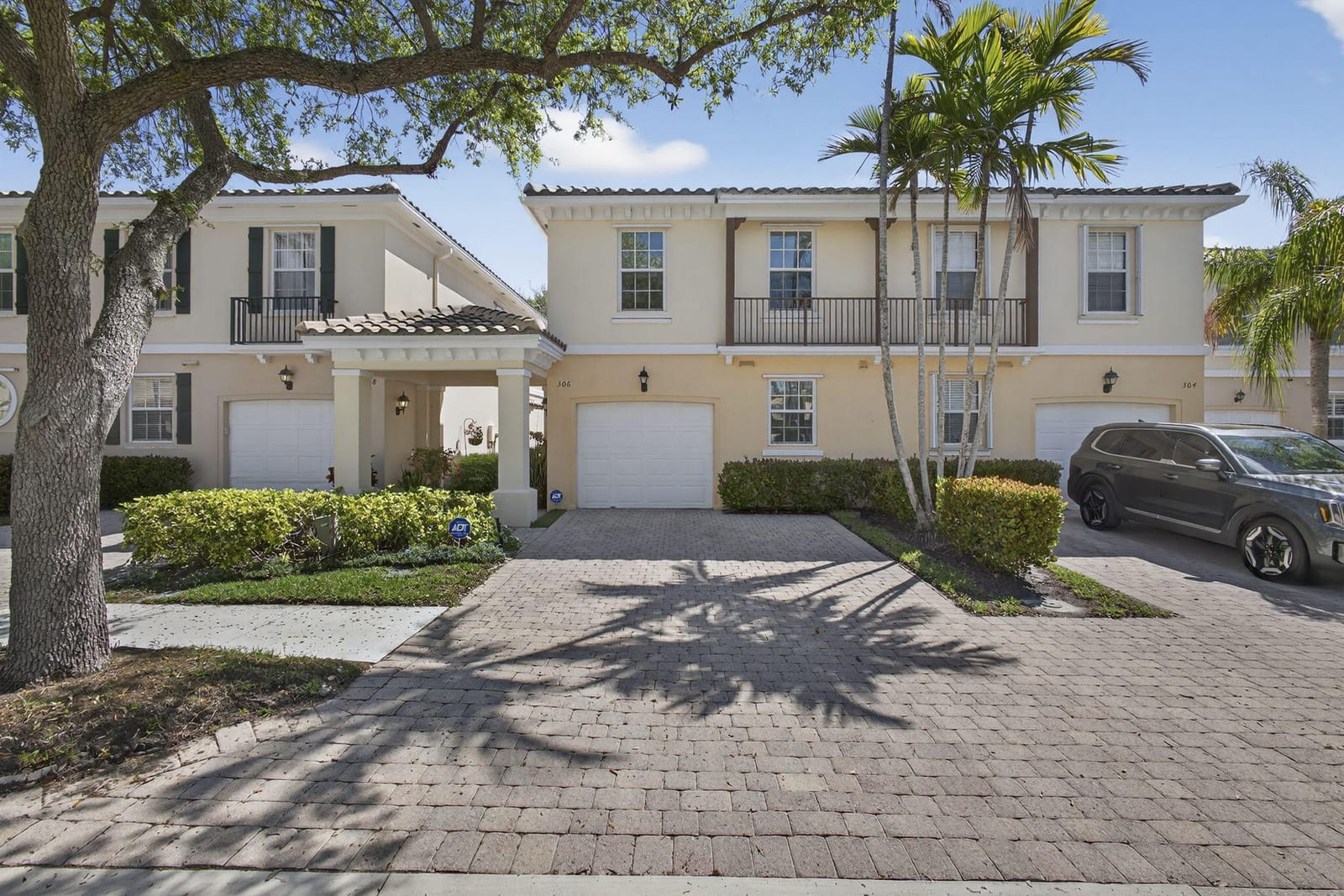 306 Salinas Drive, Palm Beach Gardens, FL 33410 photo 2