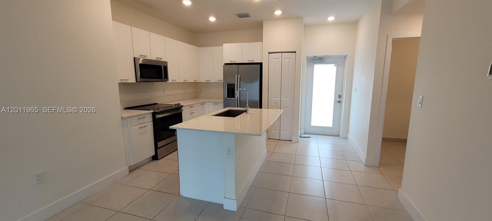 8001 NW 41st Street F405, Doral, FL 33166, Doral