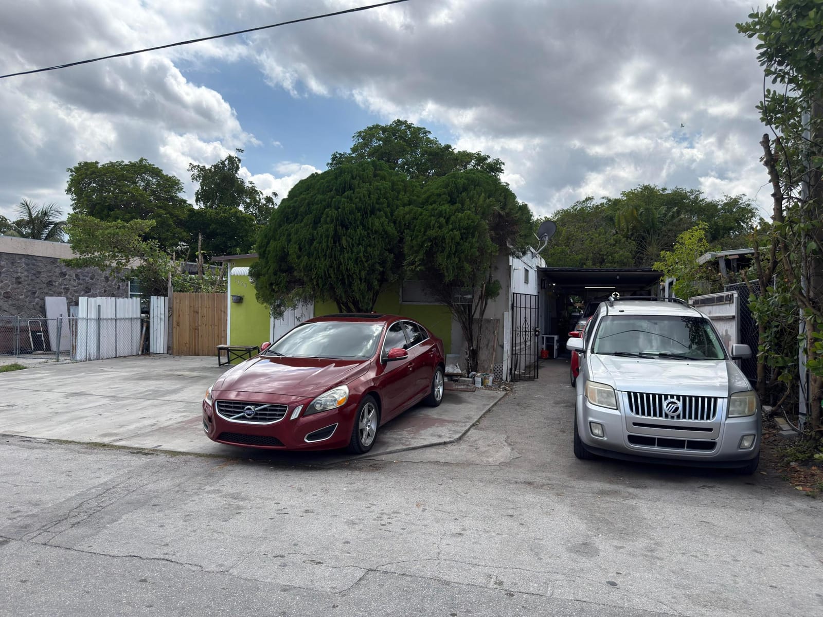 1320 SW 131st Place — photo 2