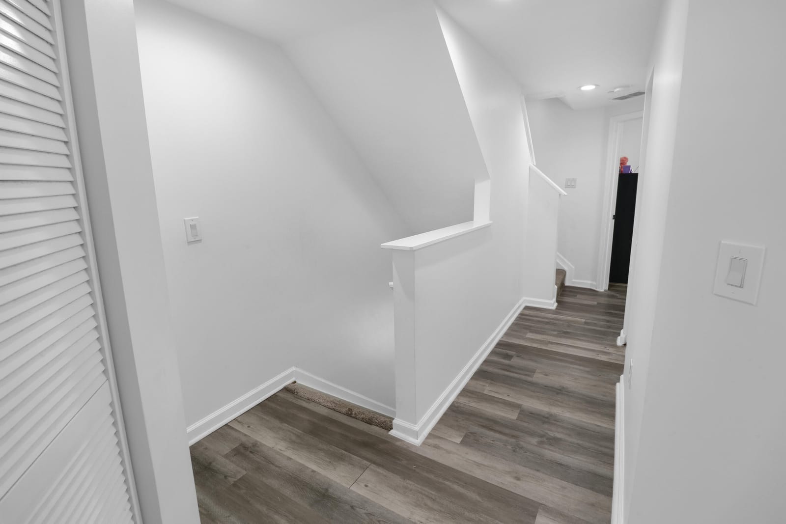 1033 NE 17th Way 1204 — photo 12