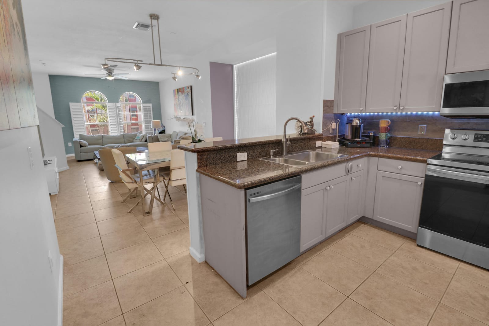 1033 NE 17th Way 1204, Fort Lauderdale, FL 33304 photo 18