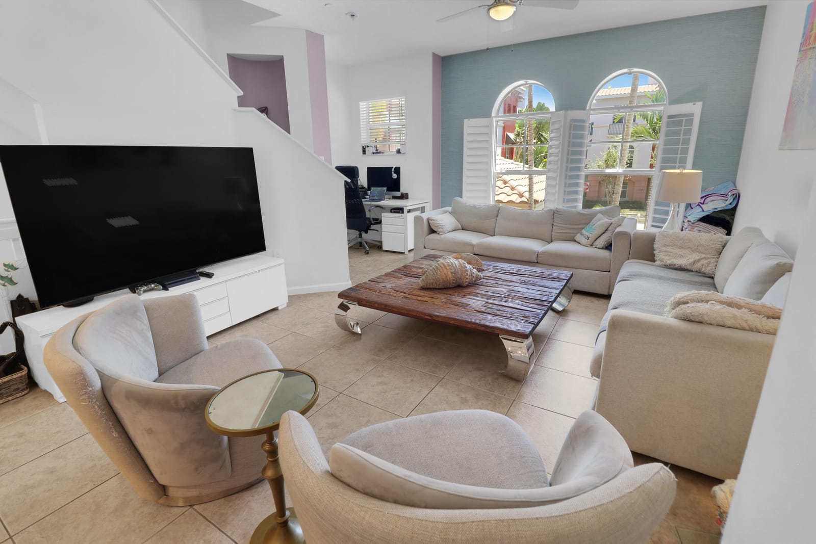 1033 NE 17th Way 1204 — photo 7