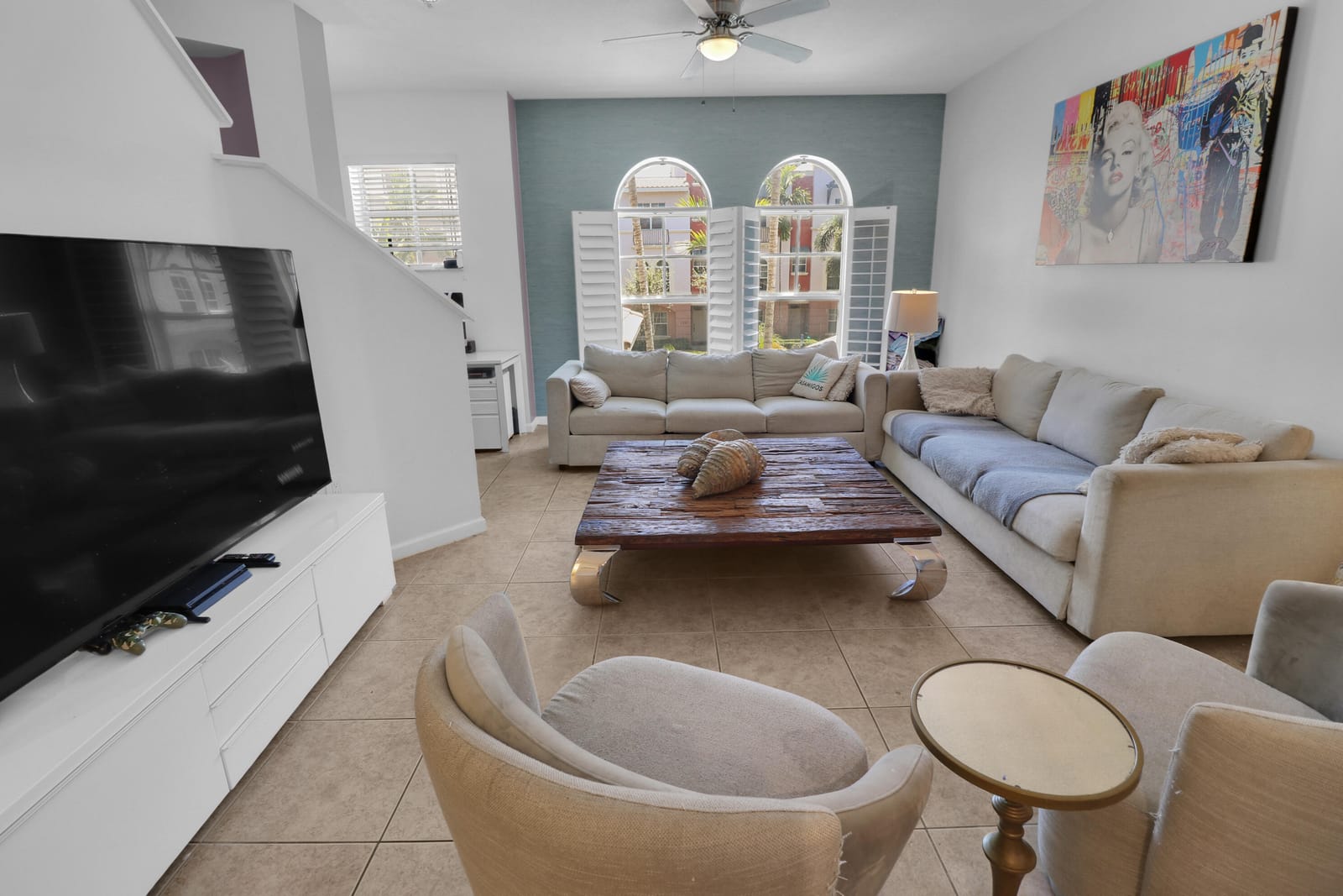 1033 NE 17th Way 1204 — photo 9
