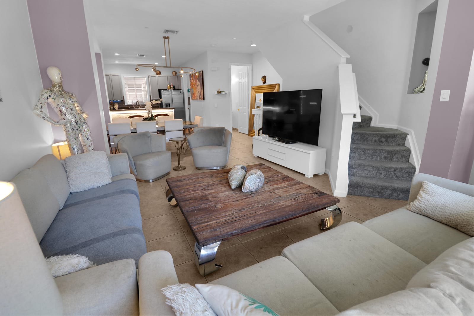 1033 NE 17th Way 1204 — photo 10