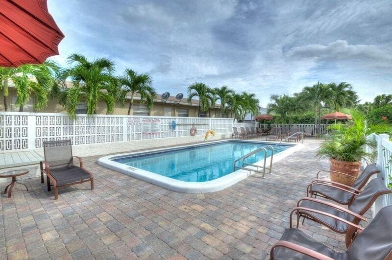 221 SE 9th Avenue 101, Pompano Beach, FL 33060 photo 13