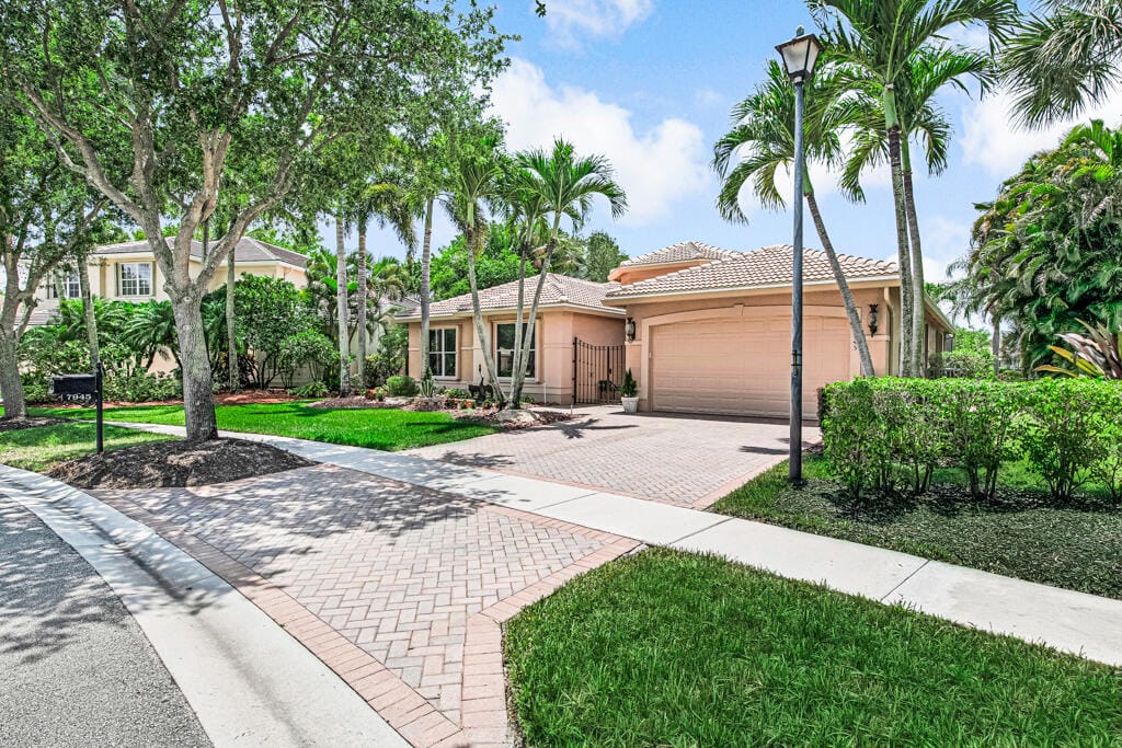 7945 Amethyst Lake Point, Lake Worth, FL 33467 photo 11