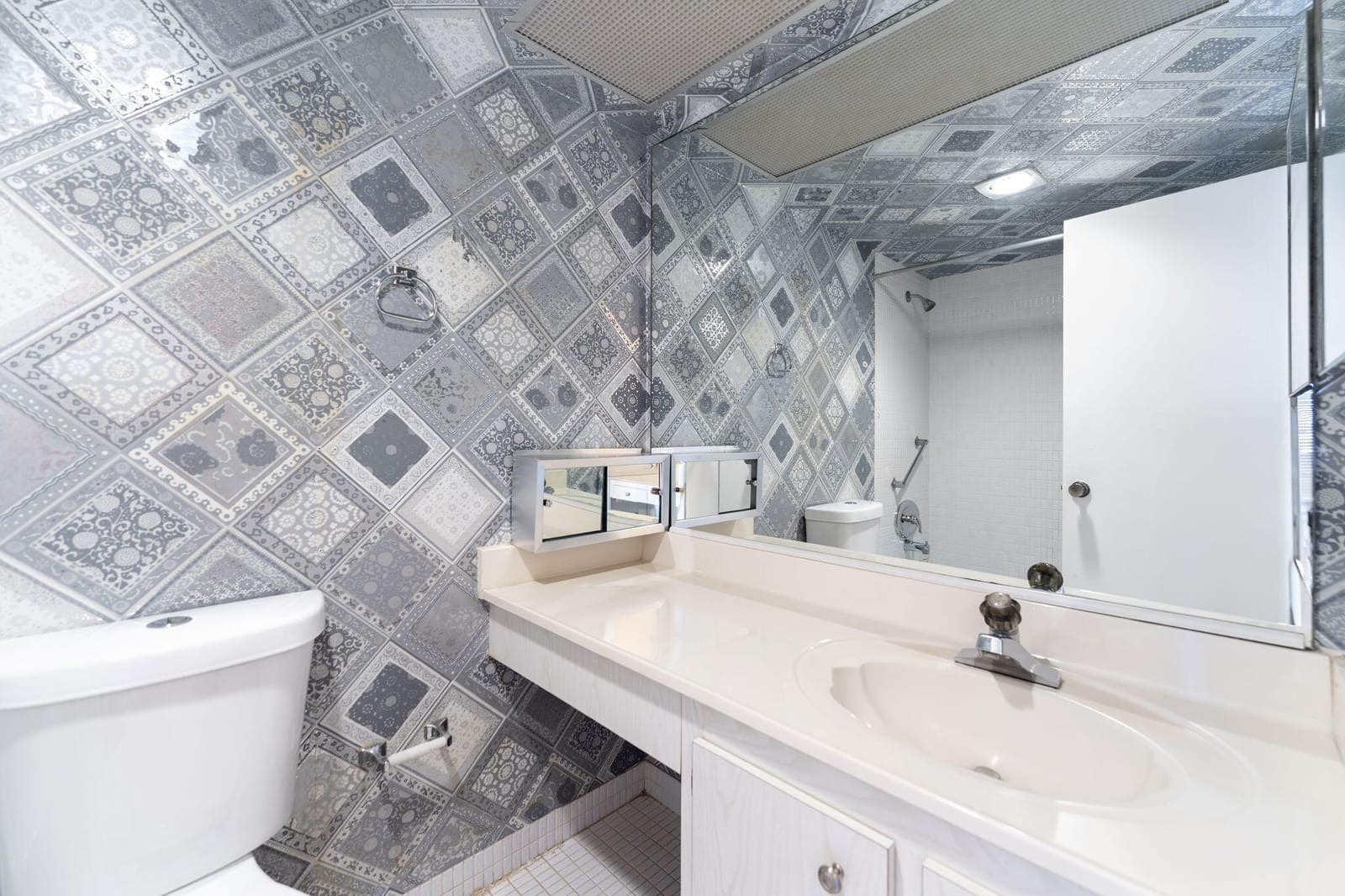 230 174th Street 2402, Sunny Isles Beach, FL 33160 photo 23