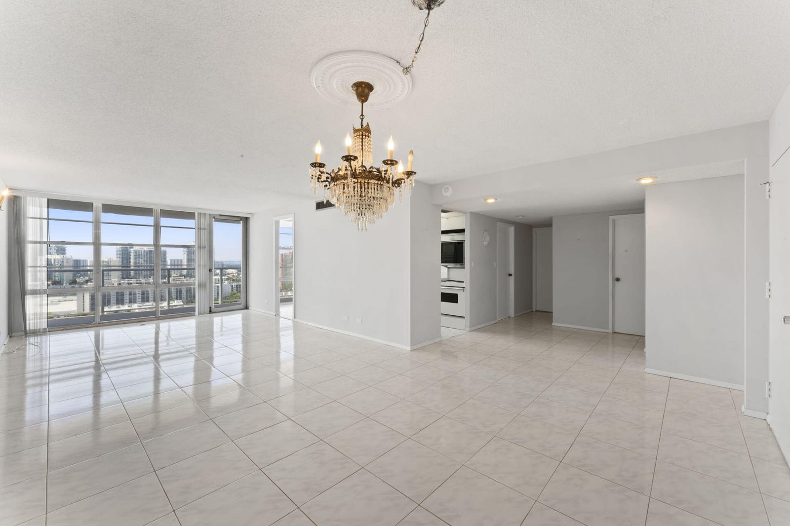 230 174th Street 2402, Sunny Isles Beach, FL 33160 photo 8