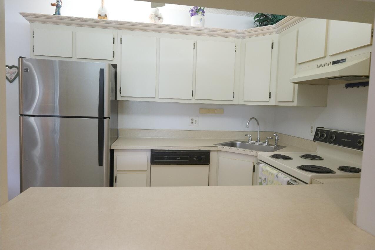 801 Sky Pine Way F2, Greenacres, FL 33415 photo 18