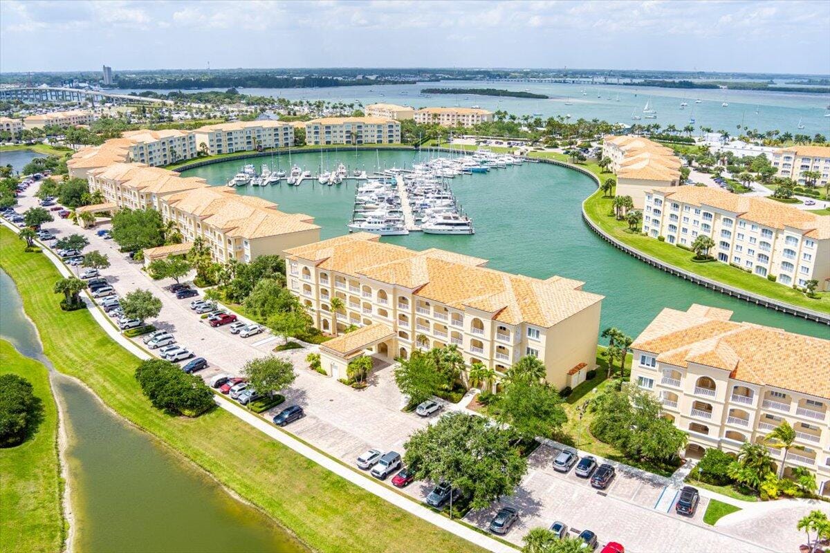 18 W Harbour Isle Drive W 102, Fort Pierce, FL 34949 photo 29