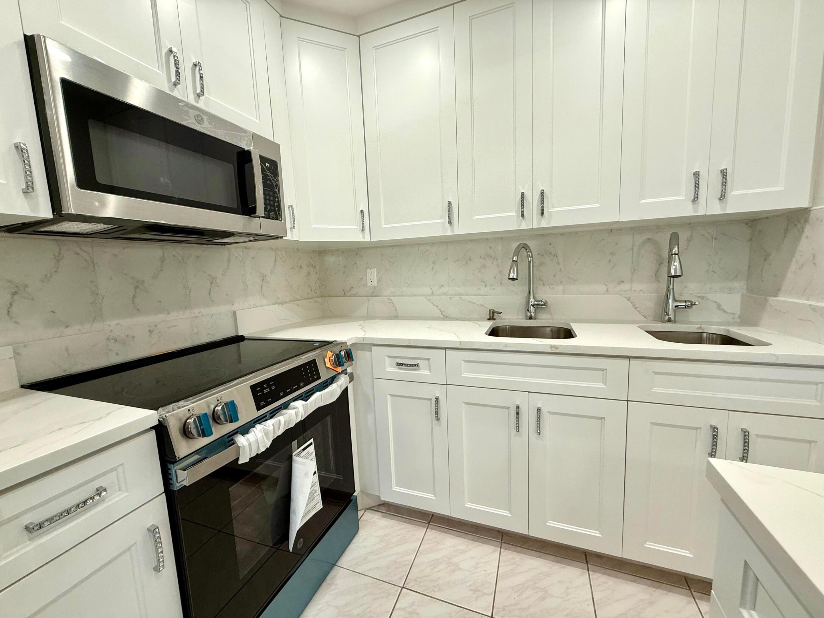 149 Hastings I, West Palm Beach, FL 33417, West Palm Beach