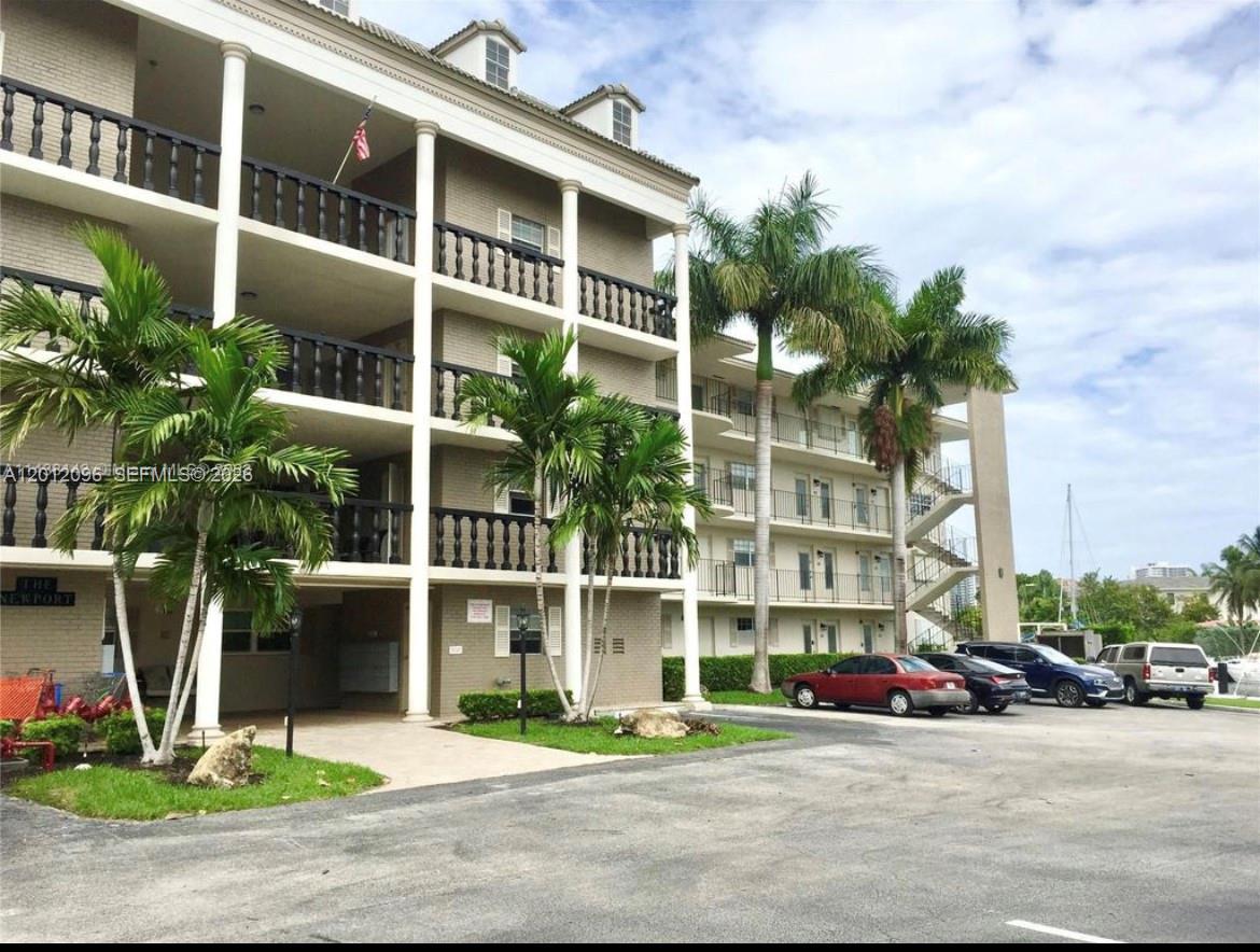 440 Paradise Isle Boulevard 406, Hallandale Beach, FL 33009, Hallandale Beach