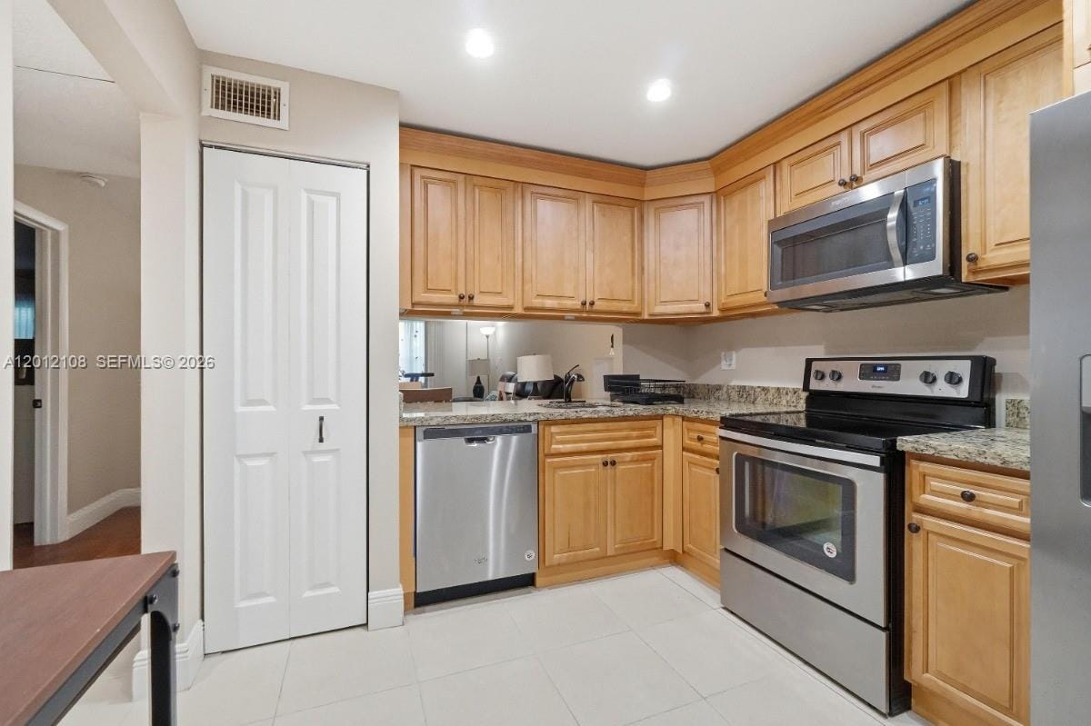 8826 W Mcnab Road 304, Tamarac, FL 33321 photo 4