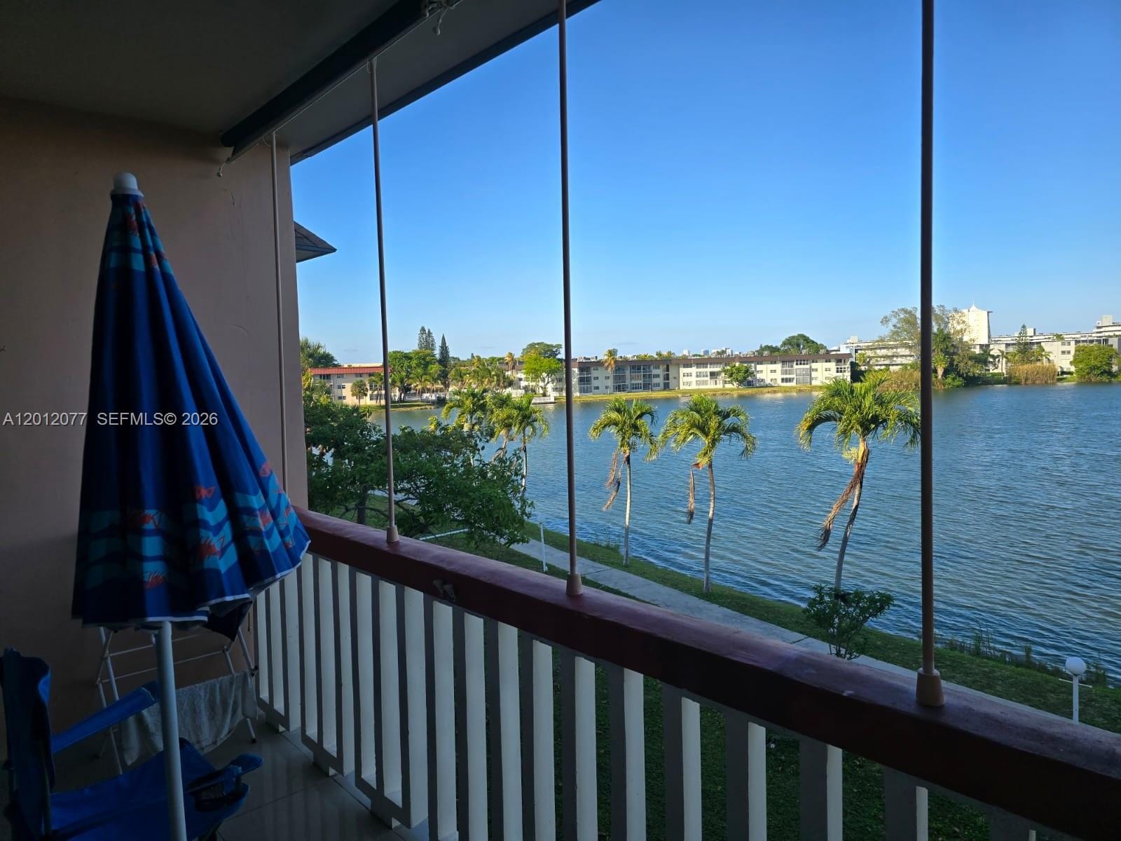 18707 NE 14th Avenue 727, Miami, FL 33179 photo 4