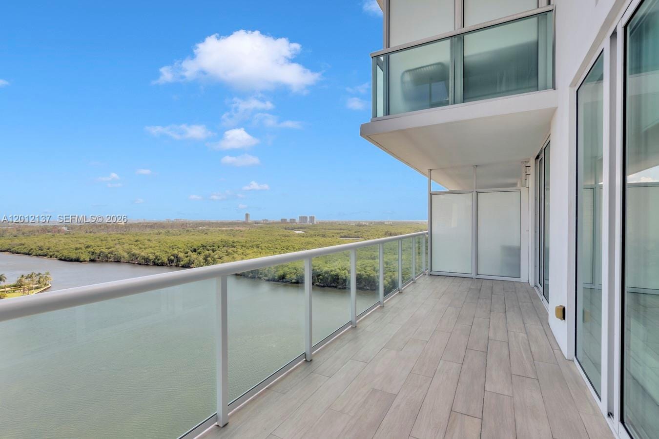 400 Sunny Isles Boulevard 1903 — photo 2