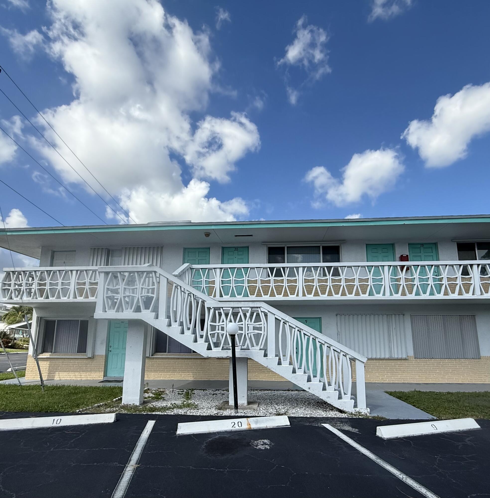 2102 Lake Osborne Drive 20, Lake Worth Beach, FL 33461, Lake Worth Beach