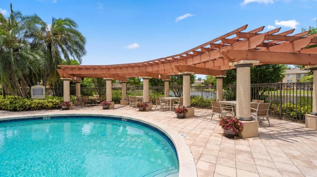 4159 N Haverhill Road 1307, sold in Grand Isles Condo, West Palm Beach, FL