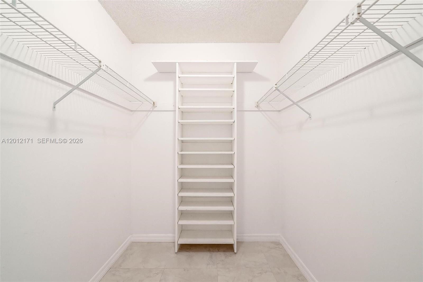 950 NE 199th Street 2H, Miami, FL 33179 photo 25
