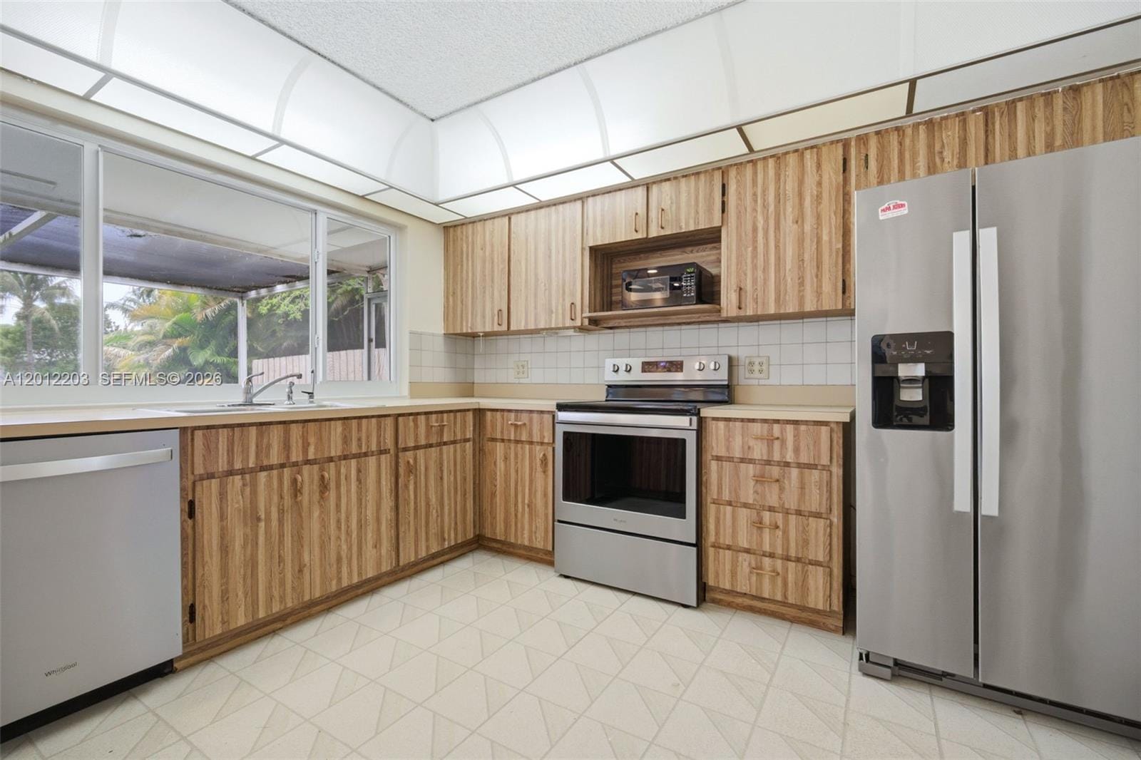 920 NW 92nd Avenue — photo 3