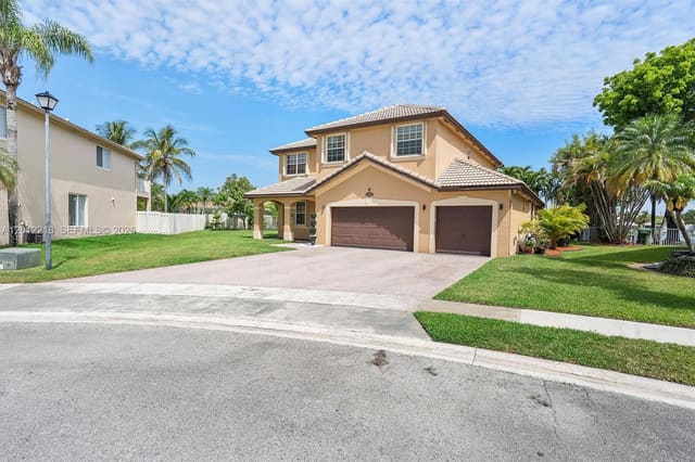 361 SW 167th Avenue, sold in Pembroke Shores, Pembroke Pines, FL
