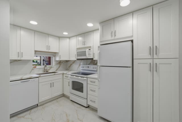 371 S Hollybrook Drive 106, Hollybrook Golf Tennis Club, Pembroke Pines, FL