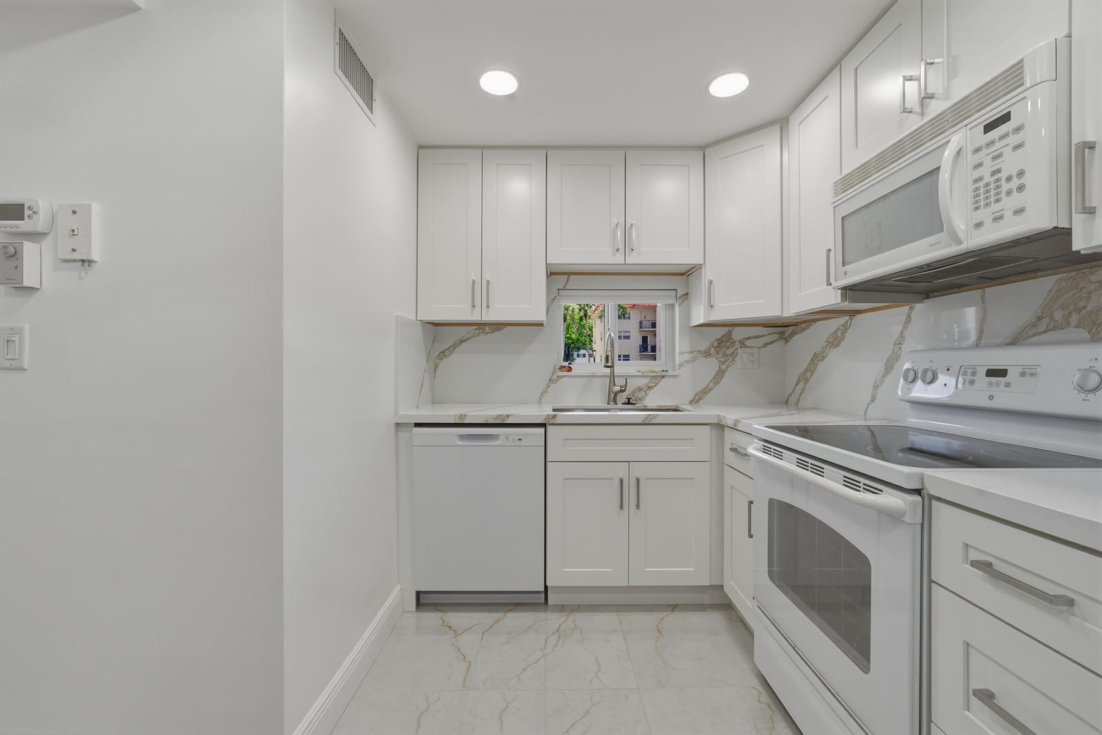 371 S Hollybrook Drive 106, Pembroke Pines, FL 33025 photo 11