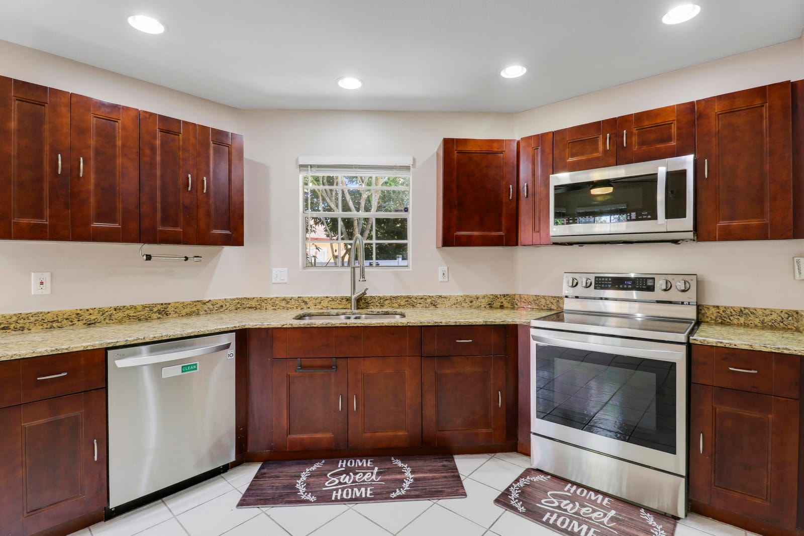 1437 Dandelion Lane, West Palm Beach, FL 33415 photo 10