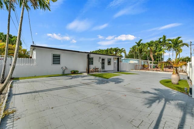 11500 SW 57th Terrace, sold in Westwood Lake 8th Addn, Miami, FL