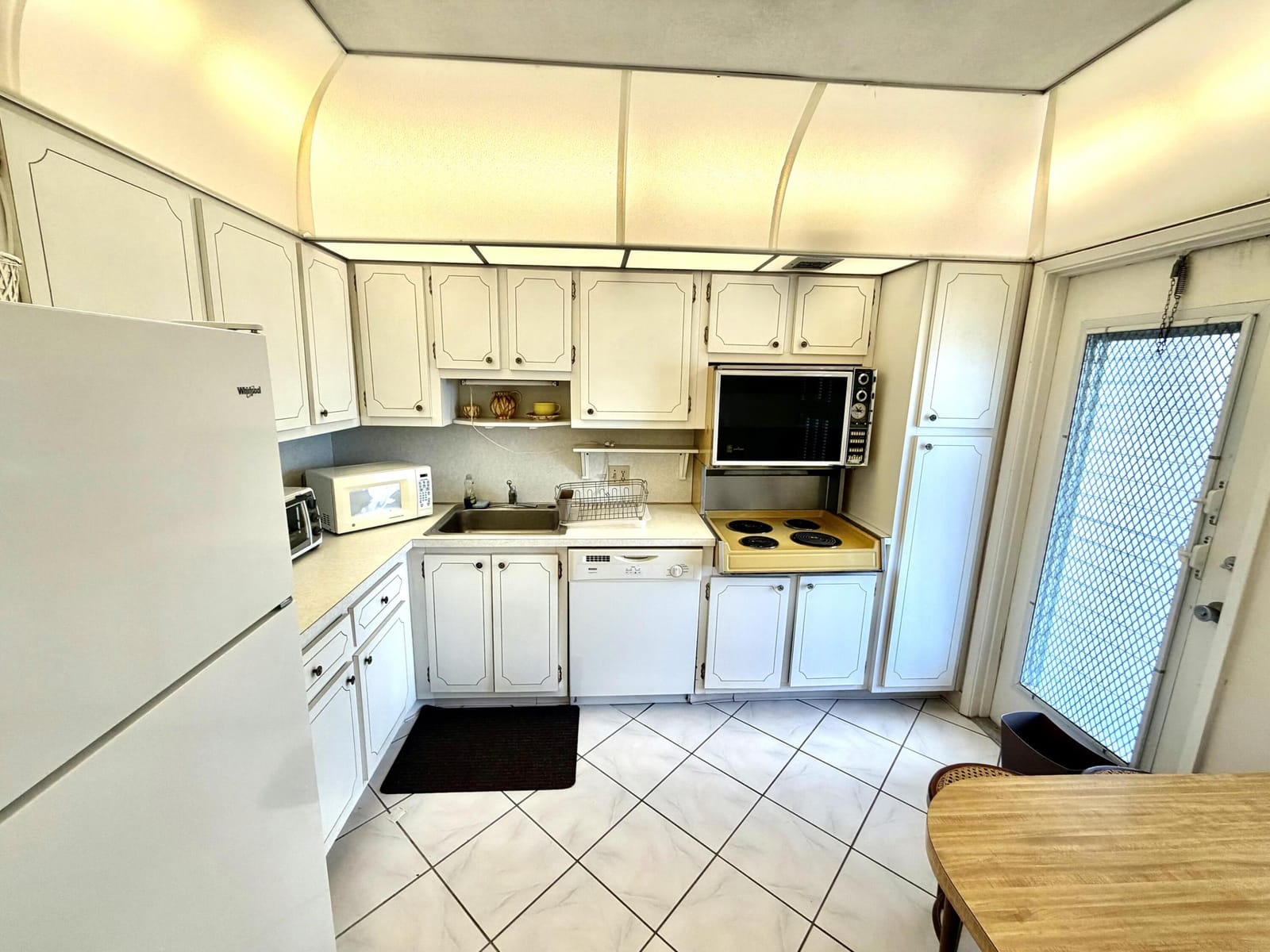 3150 N Palm Aire Drive 804 — photo 10