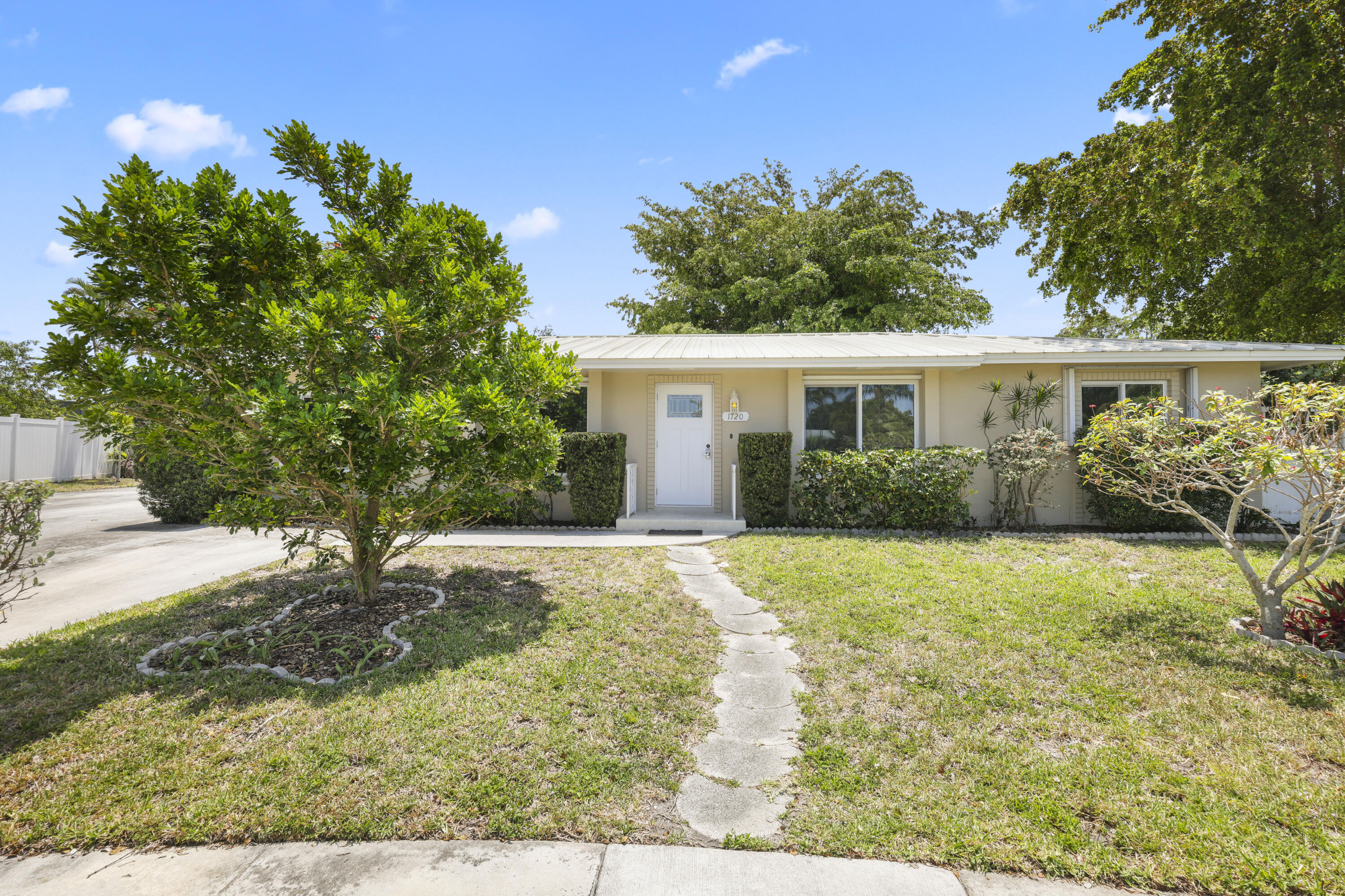 1720 SW 10th Street, Boca Raton, FL 33486, Boca Raton