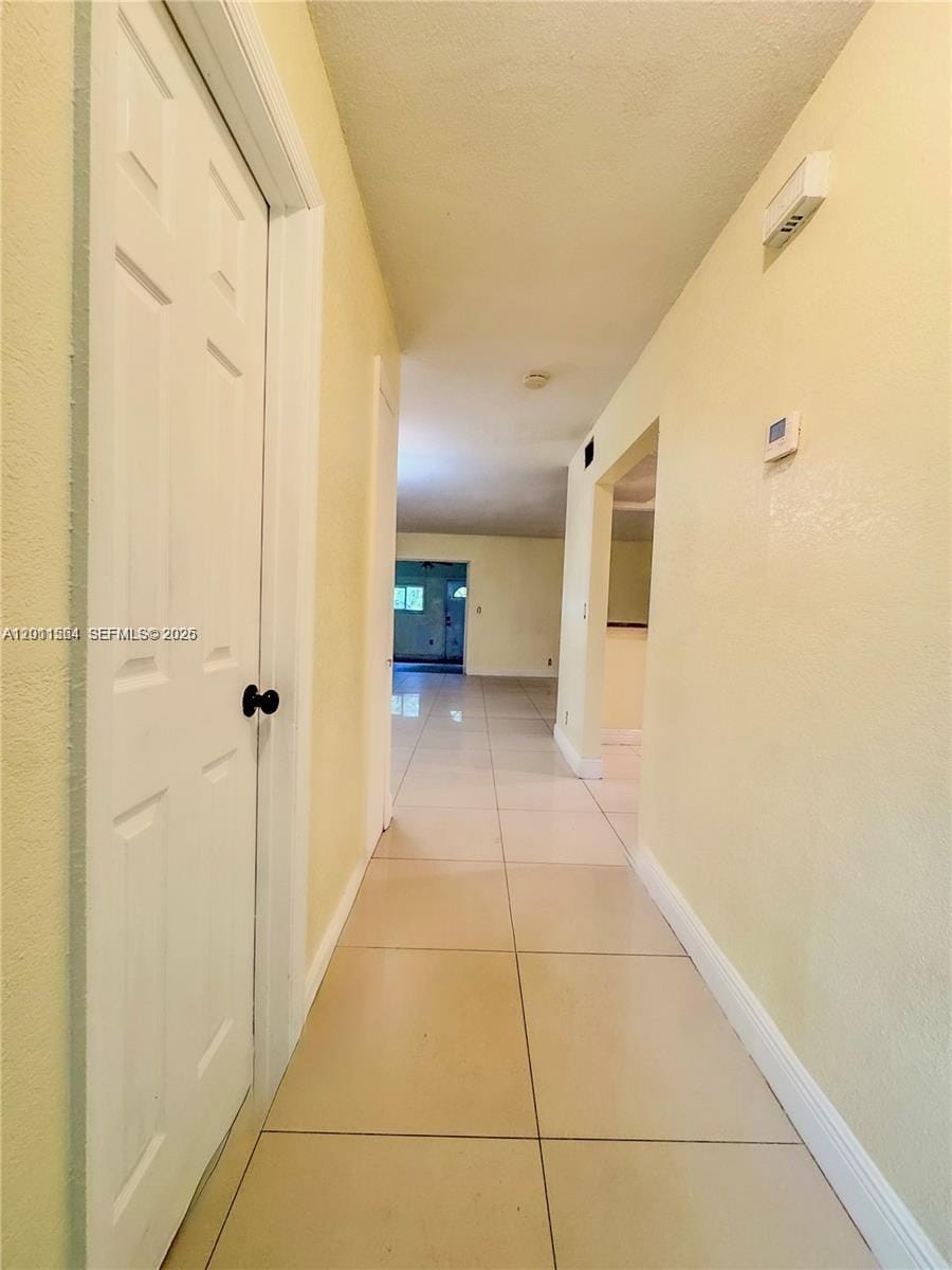 906 SW 74th Avenue — photo 4